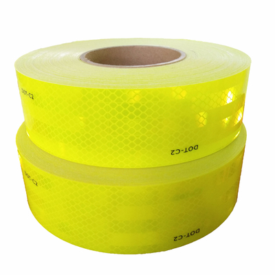 Fluoreszierendes gelbes Reflektionssticker starkes Klebstoff Verblendung Retro DOT C2 Reflektionsband für Lastwagen