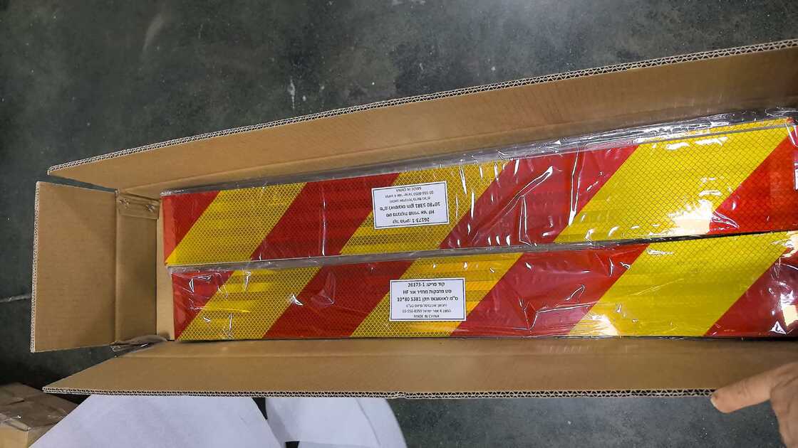 Hersteller reflektierende Aufkleber Heckmarkierungsplattenschild Aufkleber Zuschnitt Fahrzeug reflektierende Chevrons Streifen